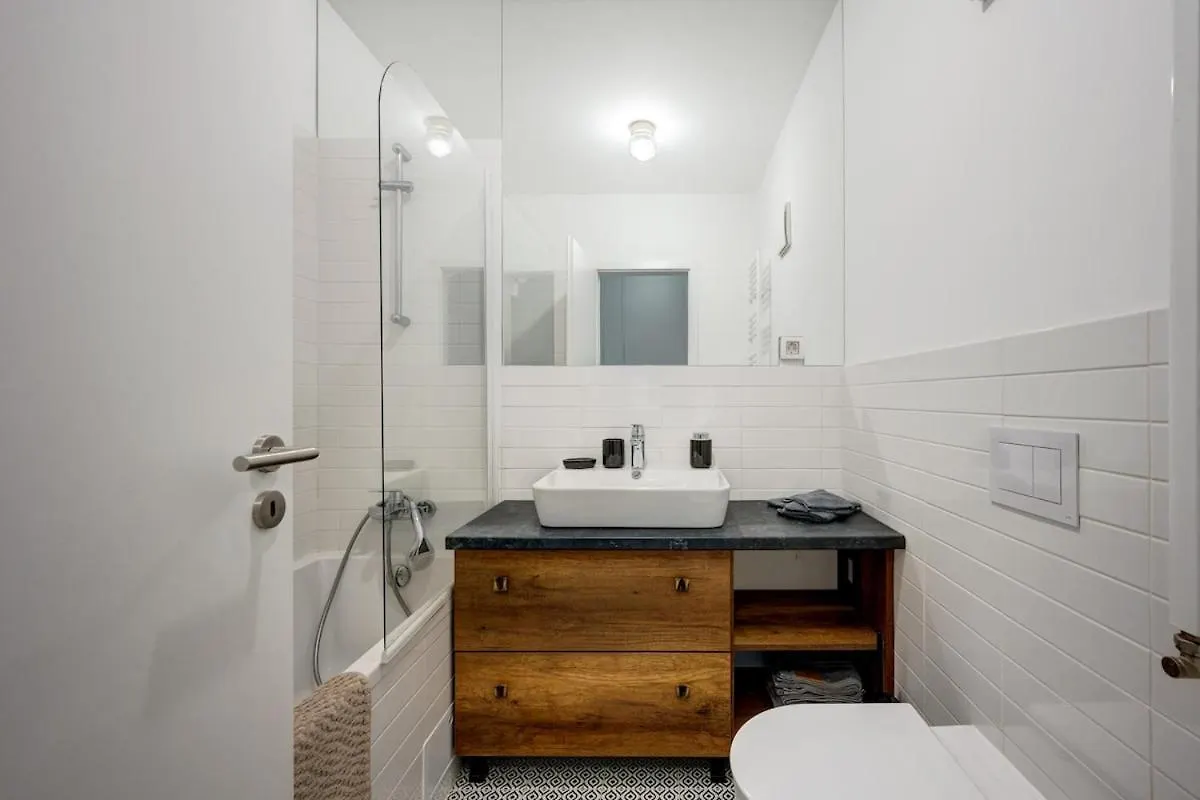 Stylish New Building Herastrau Βουκουρέστι 0*,